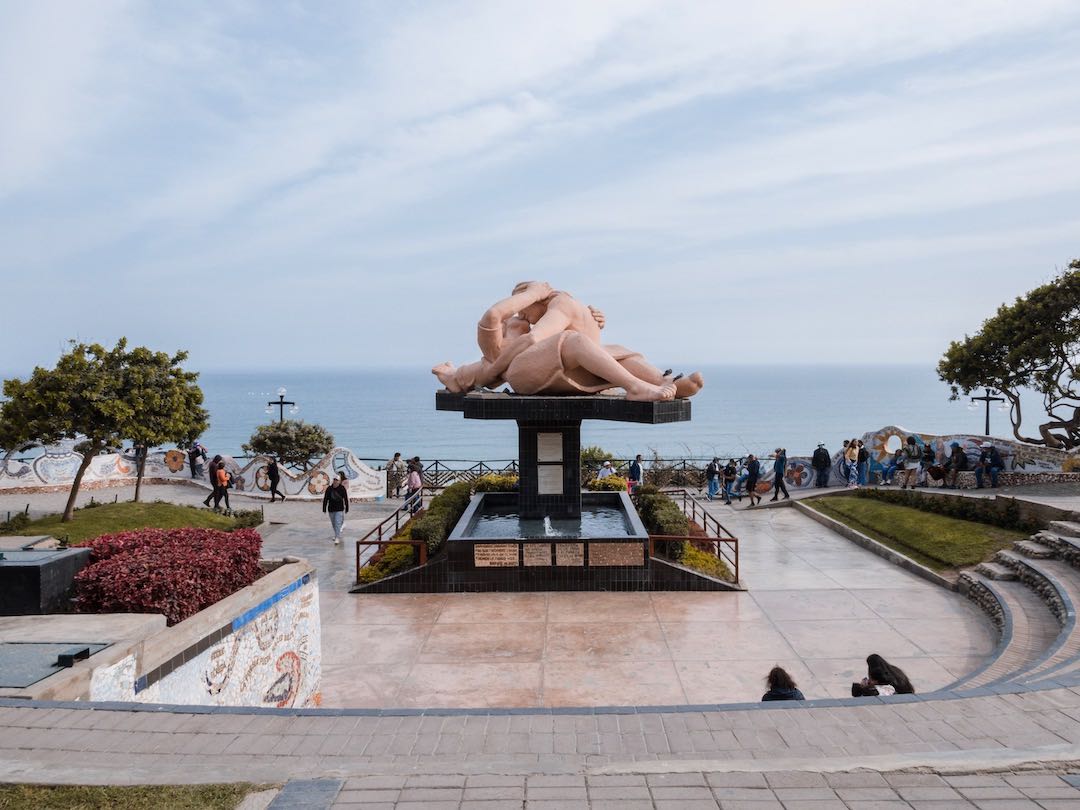peru-group-tour-2-4 Parque de Amor, Miraflores, Lima, Peru