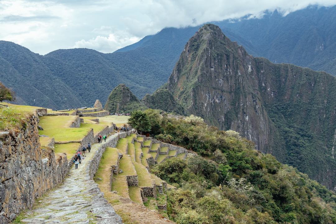 inca-trail-machu-picchu-25 First view of Machu Picchu on the Inca Trail