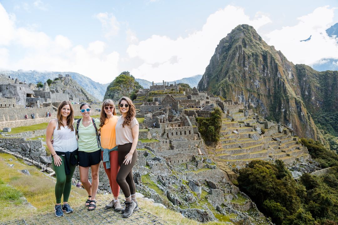 inca-trail-machu-picchu-51 Group photo at Machu Picchu