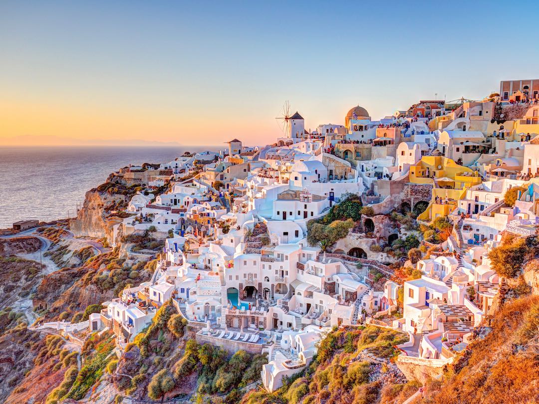 Group tour with solo travellers aged 25-45